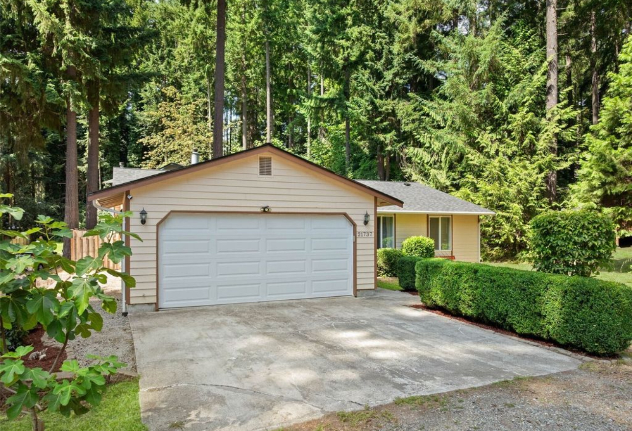 21737 East Terra Lane Southeast